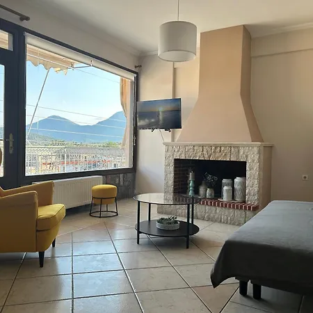 Lemon & Light Bright With View And Fireplace Apartment