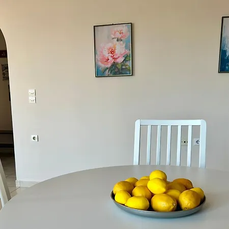 Apartment Lemon & Light Bright With View And Fireplace Meligalas